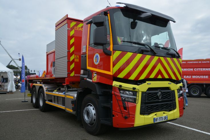 Renault-Hytrans Prime Mover/High volume pod