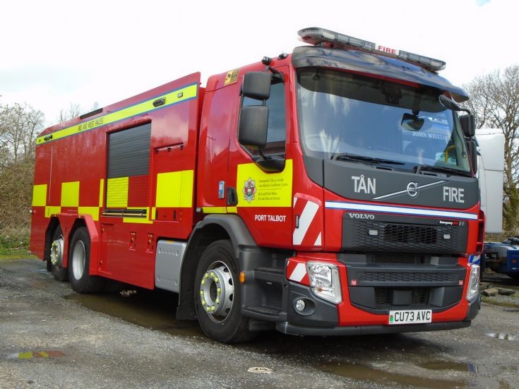 CU73AVC Volvo FE320 6x4/EOne WrC MWWFRS