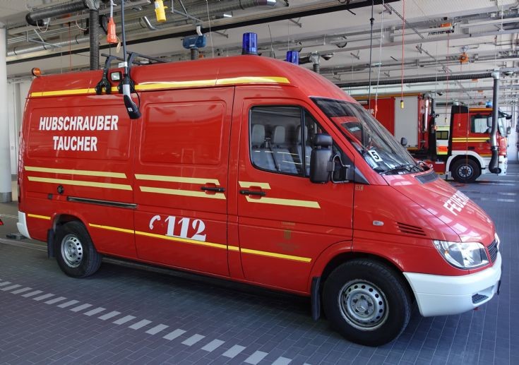 MB – Helicopter Divers Van 