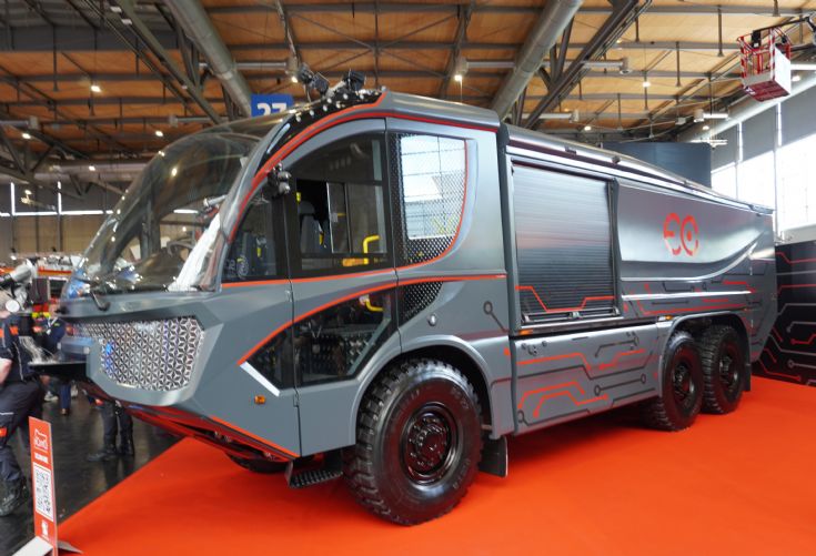 Jacinto EC 6x6 Electric Airport tender Prototype 