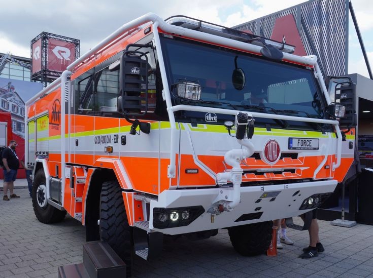 Tatra-Force THT CAS20 4x4 Pump & Brush fire pump 