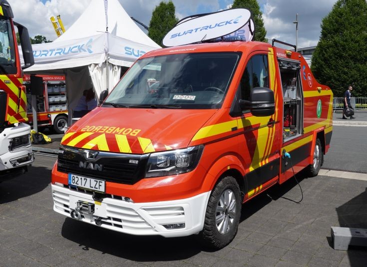 MAN-Surtruck 4x4 Electric Light First-responder