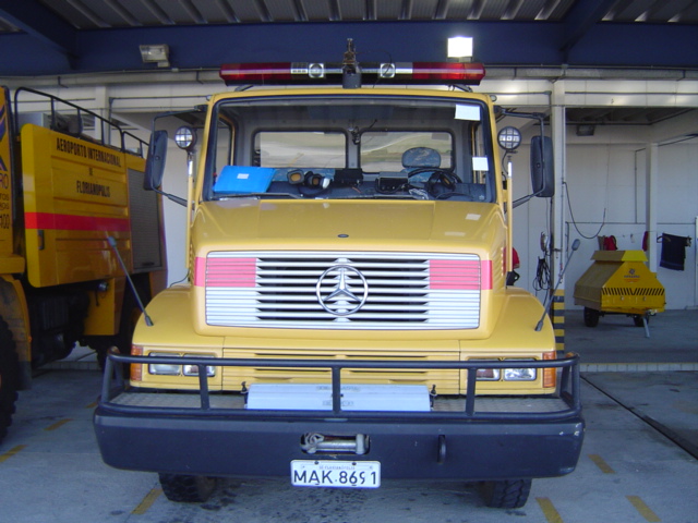 Aeroporto Internacional Hercílio Luz  Crashtender