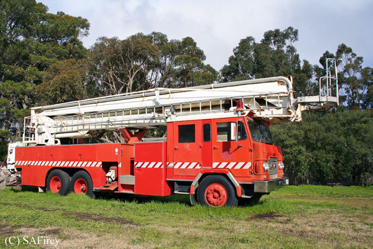 Fire Engines Photos Ex MFB RFW Simon Snorkel