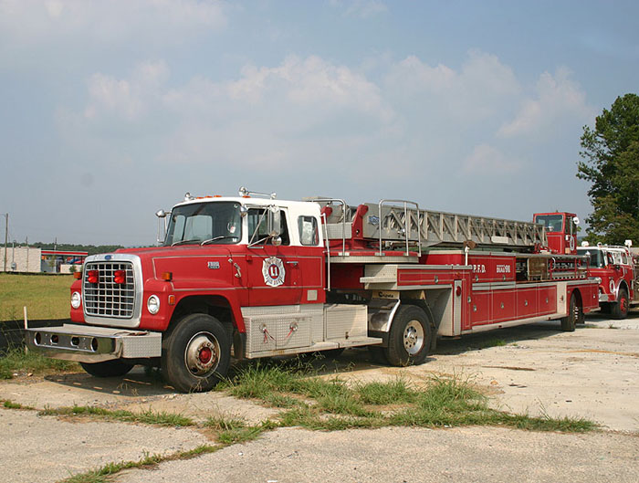 East Point, GA Fire Dept Ladder 1 (Ret)