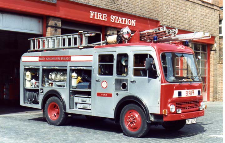 Bedford Water Ladder North Yorshire Fire brigade