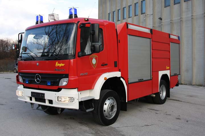 Fire Brigade Zapresic Croatia Mercedes Atego front