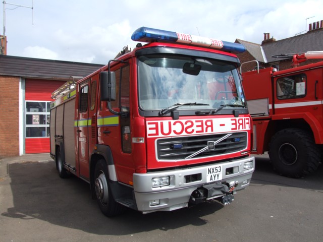 NX53AYY ex Acomb 14 appliance.