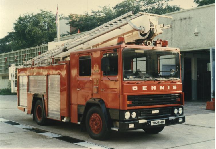 Fire Engines Photos Snorkel 90 > Pump Ladder 2