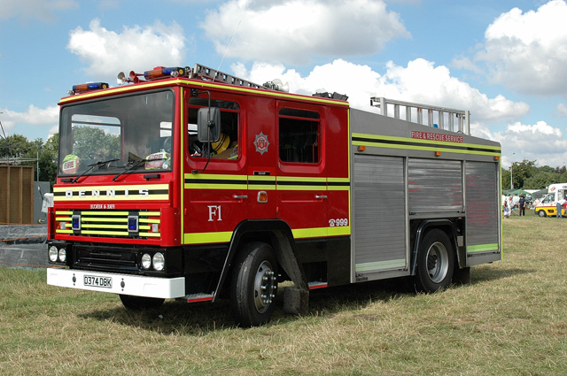 Hampshire Dennis RS 135