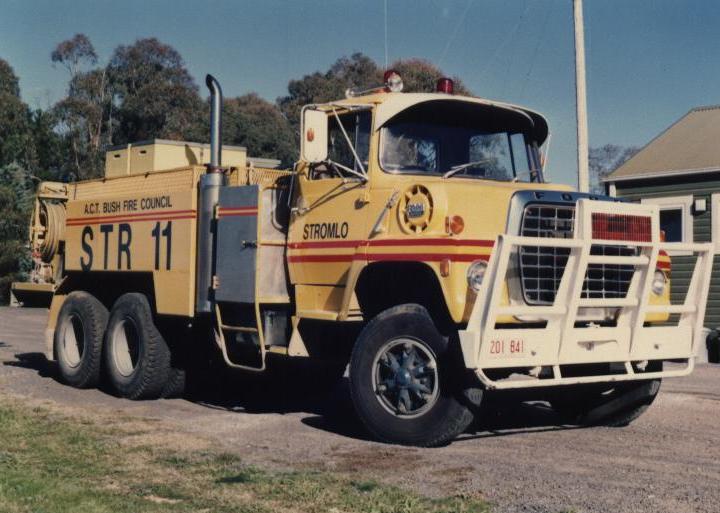Australia Ford Louisville Custom 8000 Heavy tanker