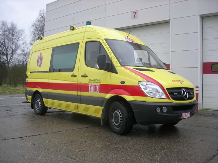 Brandweer Heist-op-den-Berg Ambulance