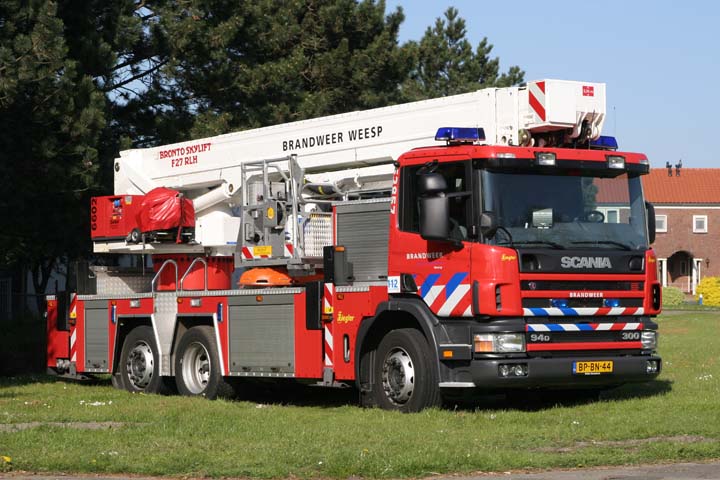 Brandweer Weesp Scania Bronto Skylift