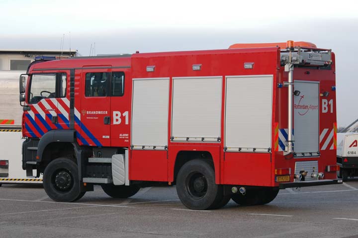 Rotterdam Airport MAN Watertender