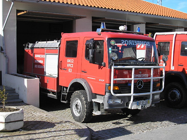 Bombeiros Miranda do Doura Mercedes Portugal