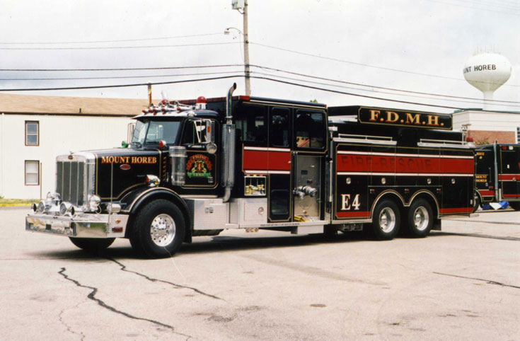 Mount Horeb Volunteer FD 2002 Peterbilt Engine 4