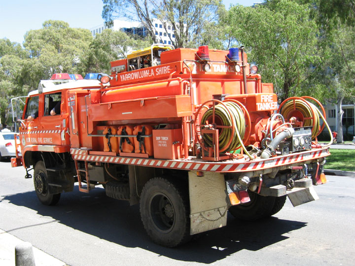 Fire Engines Photos NSW RFS, Isuzu Heavy bushfire tanker