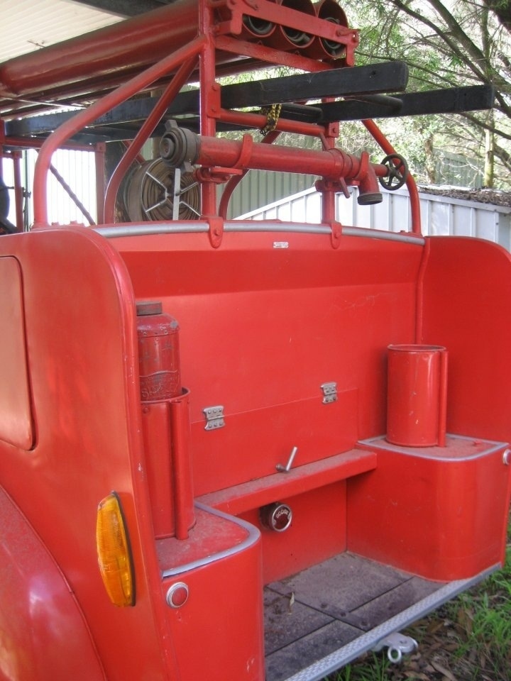 1940 Dodge Light Pump Motor No. 17 old timer