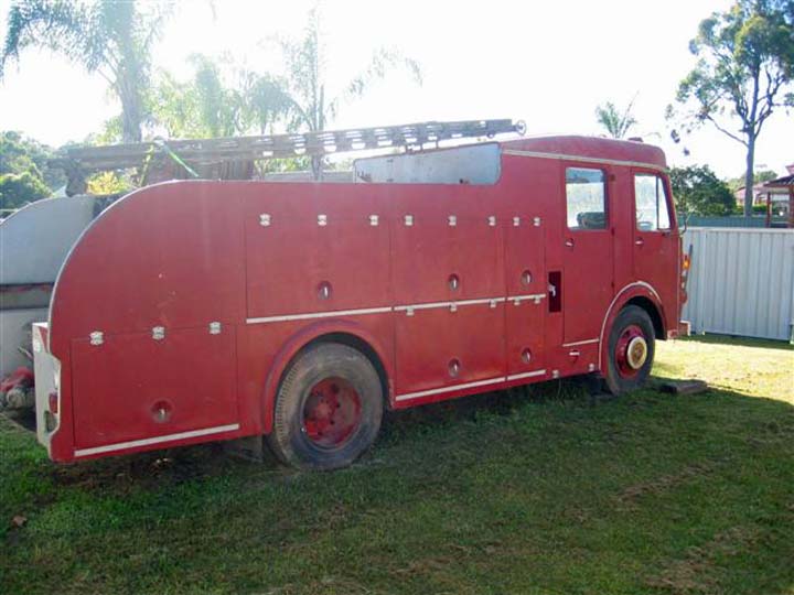 Dennis F44 No 405 Fire Engine