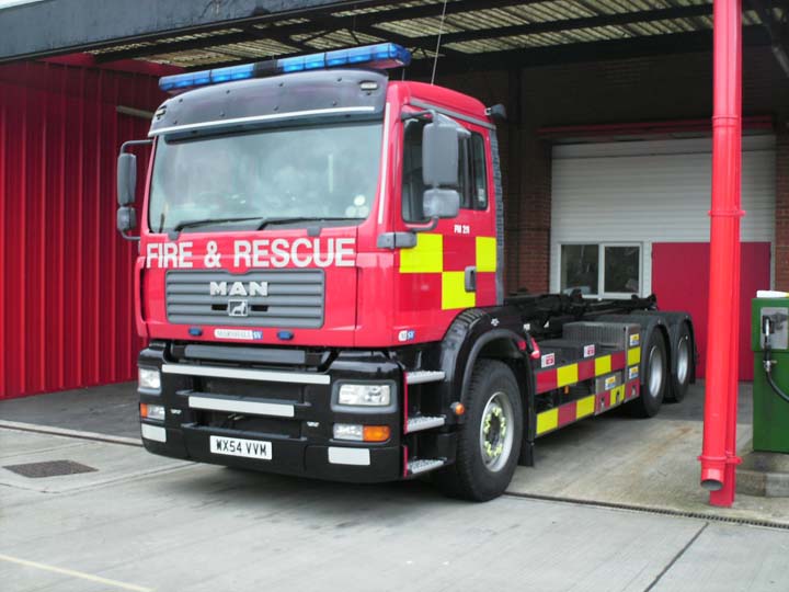 East Sussex FRS MAN Prime Mover WX54 VVM