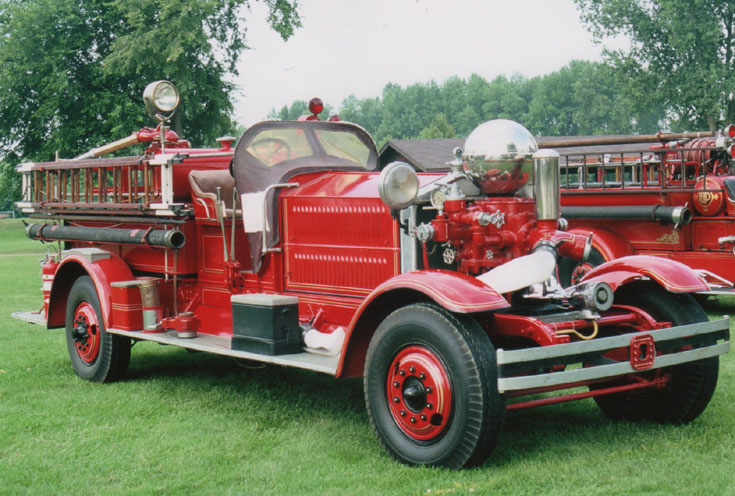 Detroit Fire Department Ahrens Fox