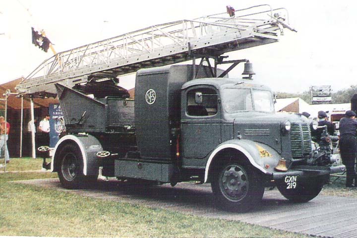 Austin K4/Merryweather Turntable ladder