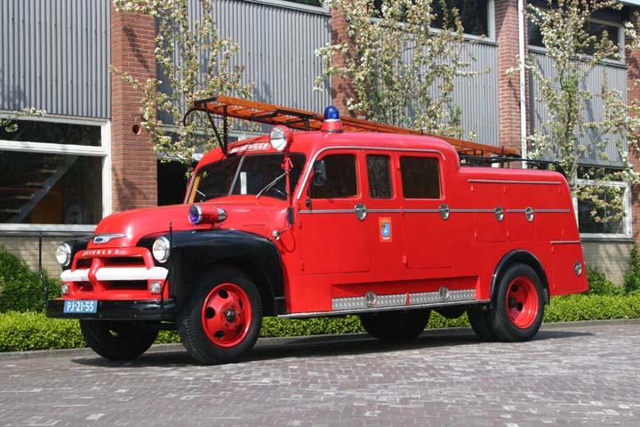 Brandweer Ravenstein Chevrolet 4400 / Kronenburg