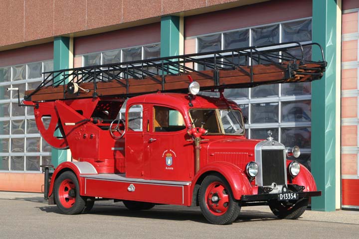Brandweer Assen Mercedes Turntable ladder 1940