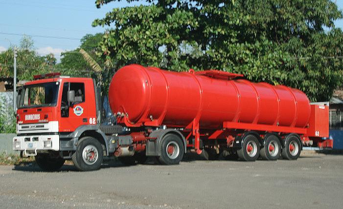 El Salvador Fire Service Water Tender