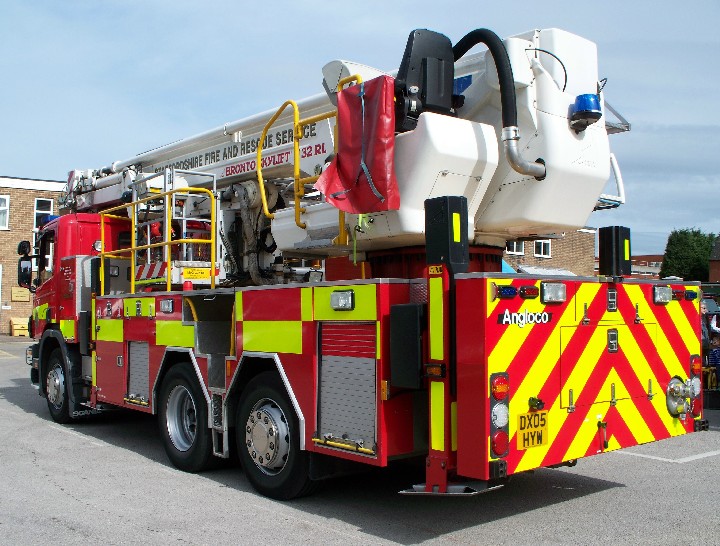 STAFFORDSHIRE FIRE & RESCUE, TRENT 6