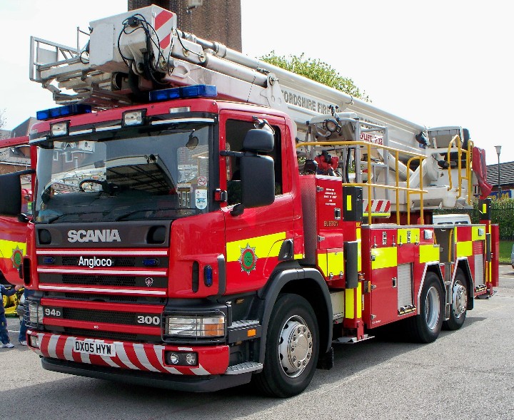 STAFFORDSHIRE FIRE & RESCUE, TRENT 6 DX05HYW