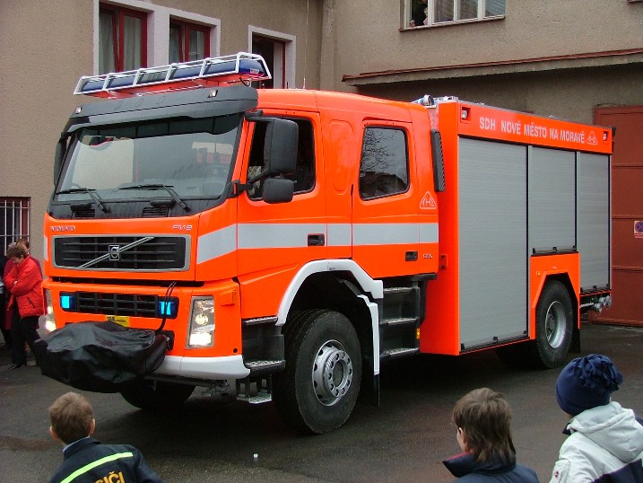 VOLVO CAS24/4000/400 Nove Mesto na Morave