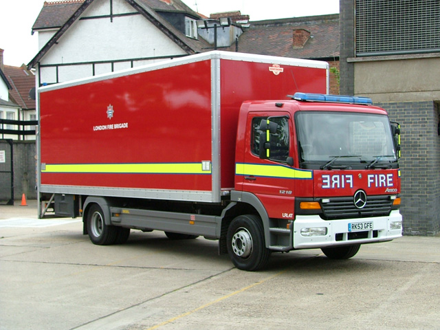 Mercedes Atego London FB BAL
