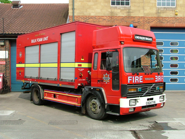 Prime mover Volvo London FB