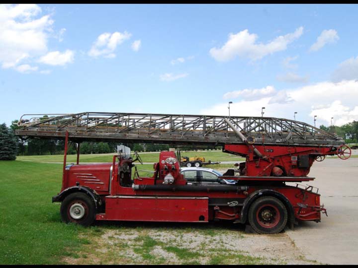 1940 Dennis 7