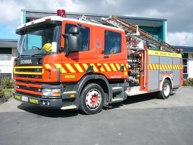 albany-new-zealand-fire-service-scania-watertender