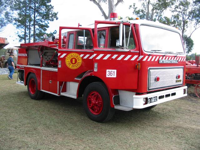 1981 International Acco pumper ex Toowoomba 