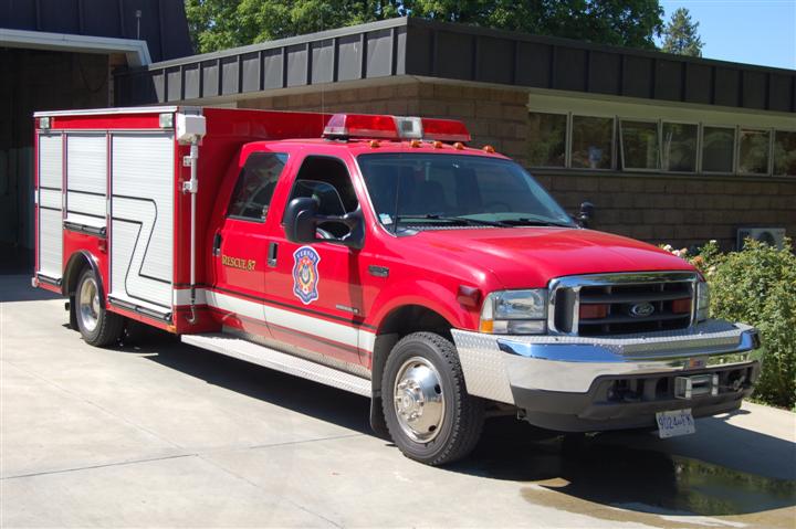 Vernon Fire Rescue Services Rescue 87