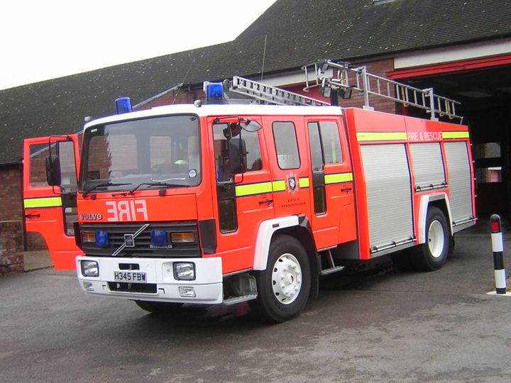 Buckinghamshire Volvo FL6/Mountain Range