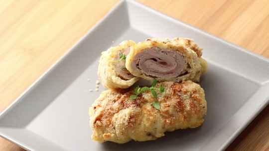 Rezept: Schweineröllchen mit Schinken und Mozzarella Füllung