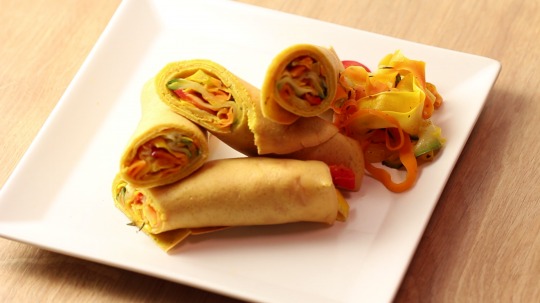 Rezept: Low Carb Vegane Crepes mit Gemüsefüllung