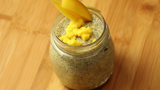Recipe: Low Carb Chia-Mango Pudding 