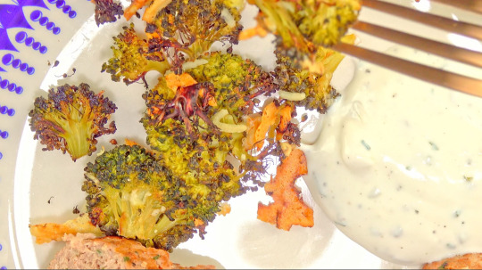 Rezept: Smashed-Brokkoli mit Parmesan