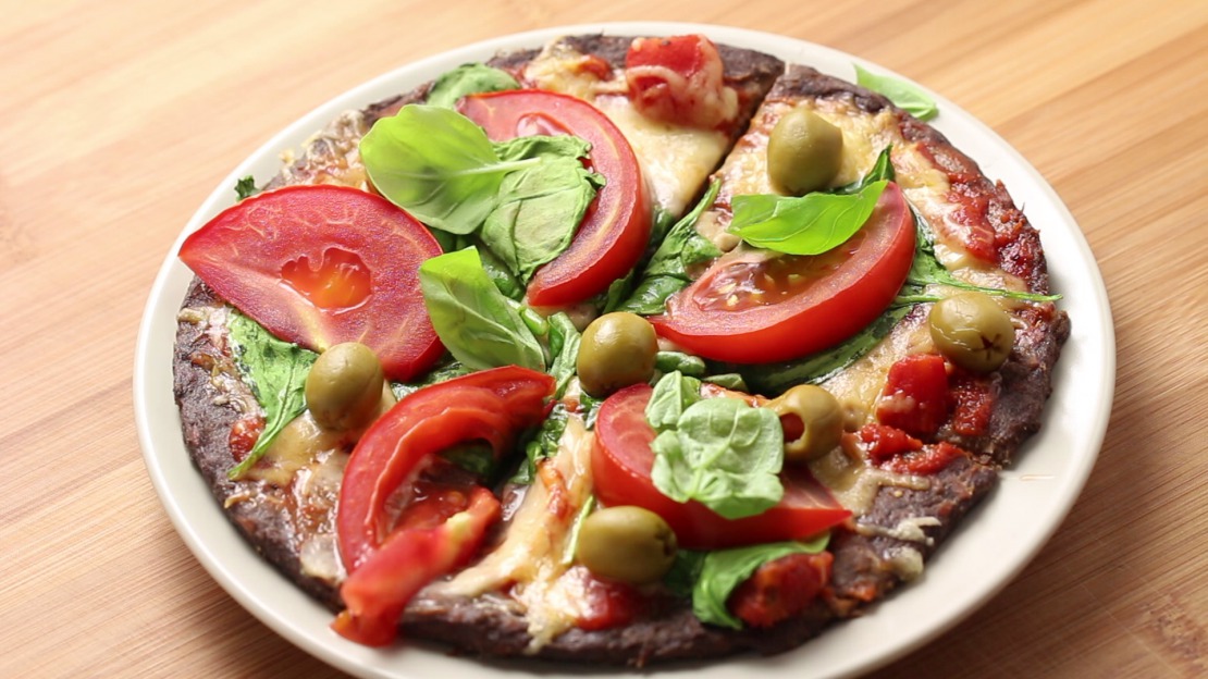 Low carb Tuna Pizza - Low Carb Recipes by Foodabi