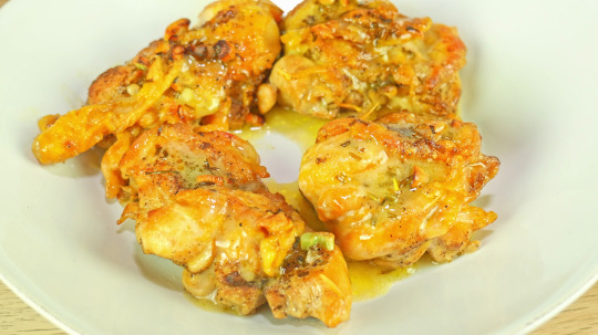 Rezept: Super saftiges Zitronen-Dill-Hähnchen