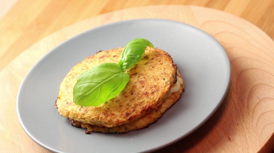 Rezept: Blumenkohl-Salami-Käse-Toast
