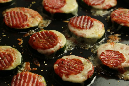 Rezept: Mini Zucchini Pizzas 