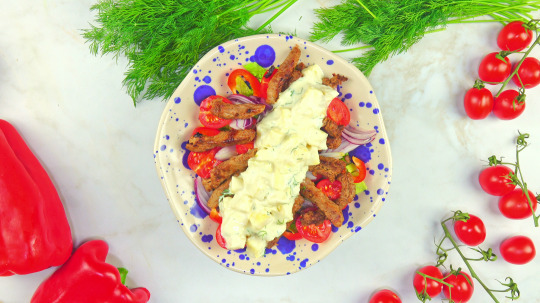 Rezept: Rindfleisch-Salat mit Mango-Joghurt-Dressing