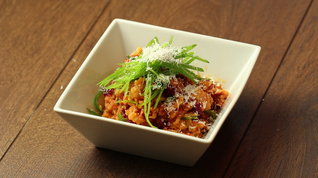 Cauliflower risotto with beetroot and chorizo - Low Carb Recipes by Foodabi