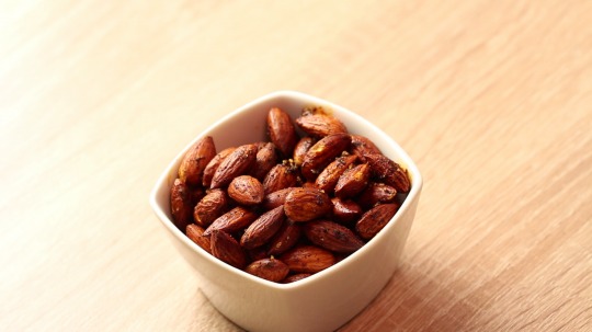 Rezept: Low Carb Geröstete Mandeln